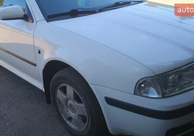 Білий Шкода Октавія, об'ємом двигуна 1.9 л та пробігом 330 тис. км за 6000 $, фото 2 на Automoto.ua