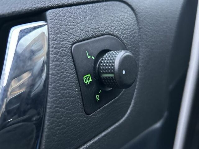 Белый Шкода Октавия, объемом двигателя 1.6 л и пробегом 275 тыс. км за 4799 $, фото 7 на Automoto.ua