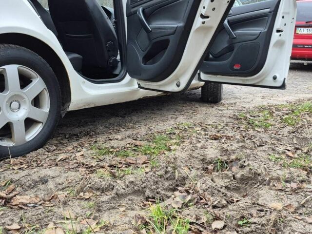 Білий Шкода Октавія, об'ємом двигуна 0 л та пробігом 300 тис. км за 2600 $, фото 11 на Automoto.ua