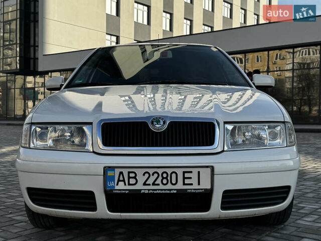 Белый Шкода Октавия, объемом двигателя 1.6 л и пробегом 231 тыс. км за 5499 $, фото 1 на Automoto.ua