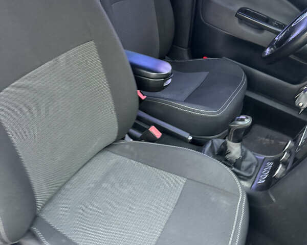 Белый Шкода Октавия, объемом двигателя 1.6 л и пробегом 213 тыс. км за 4500 $, фото 24 на Automoto.ua