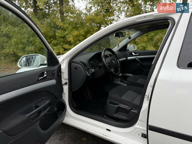 Белый Шкода Октавия, объемом двигателя 1.97 л и пробегом 220 тыс. км за 5500 $, фото 23 на Automoto.ua