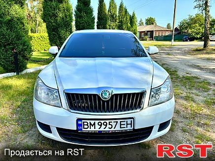 Білий Шкода Октавія, об'ємом двигуна 1.6 л та пробігом 319 тис. км за 7100 $, фото 1 на Automoto.ua