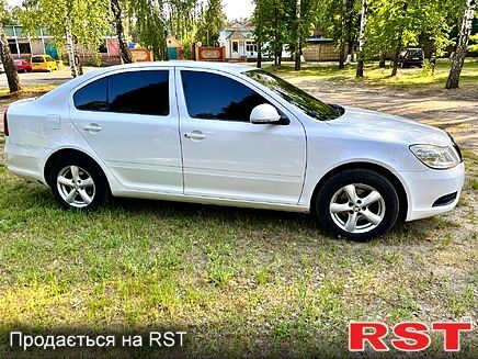 Білий Шкода Октавія, об'ємом двигуна 1.6 л та пробігом 319 тис. км за 7100 $, фото 4 на Automoto.ua