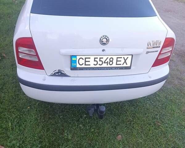Белый Шкода Октавия, объемом двигателя 1.6 л и пробегом 280 тыс. км за 4550 $, фото 4 на Automoto.ua