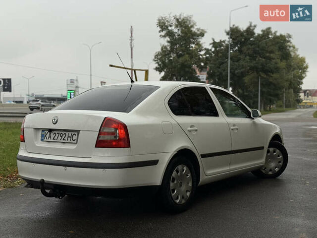 Белый Шкода Октавия, объемом двигателя 1.97 л и пробегом 220 тыс. км за 5500 $, фото 21 на Automoto.ua