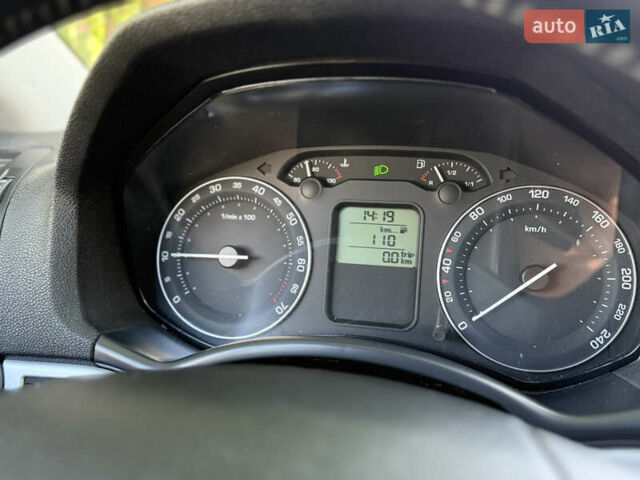 Білий Шкода Октавія, об'ємом двигуна 1.6 л та пробігом 240 тис. км за 5500 $, фото 12 на Automoto.ua
