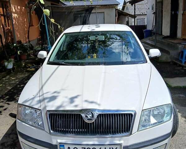 Белый Шкода Октавия, объемом двигателя 1.9 л и пробегом 271 тыс. км за 7500 $, фото 1 на Automoto.ua