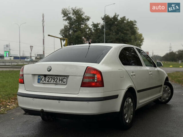 Белый Шкода Октавия, объемом двигателя 1.97 л и пробегом 220 тыс. км за 5500 $, фото 17 на Automoto.ua