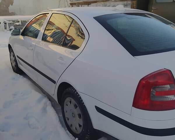 Белый Шкода Октавия, объемом двигателя 1.9 л и пробегом 270 тыс. км за 6777 $, фото 2 на Automoto.ua