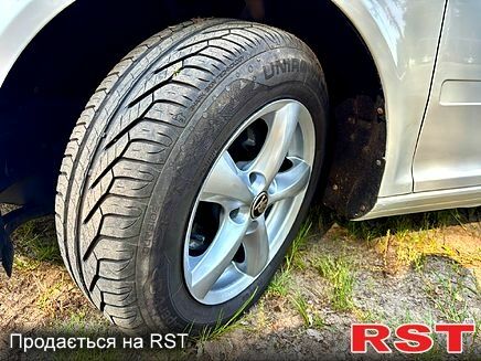 Білий Шкода Октавія, об'ємом двигуна 1.6 л та пробігом 319 тис. км за 7100 $, фото 8 на Automoto.ua