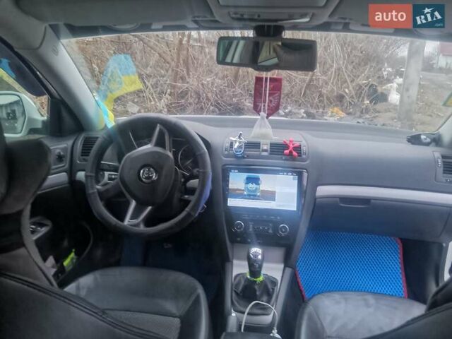 Белый Шкода Октавия, объемом двигателя 1.6 л и пробегом 280 тыс. км за 7600 $, фото 8 на Automoto.ua