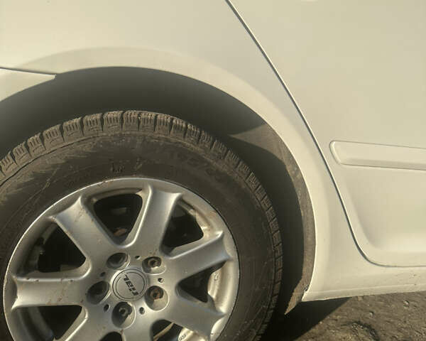 Белый Шкода Октавия, объемом двигателя 1.6 л и пробегом 266 тыс. км за 7700 $, фото 16 на Automoto.ua