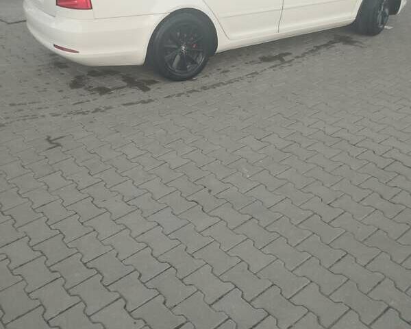 Белый Шкода Октавия, объемом двигателя 1.6 л и пробегом 335 тыс. км за 7550 $, фото 6 на Automoto.ua