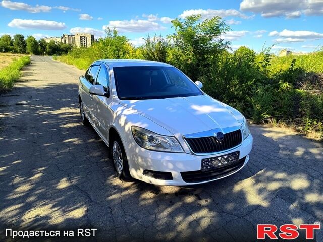 Білий Шкода Октавія, об'ємом двигуна 1.6 л та пробігом 189 тис. км за 6999 $, фото 4 на Automoto.ua