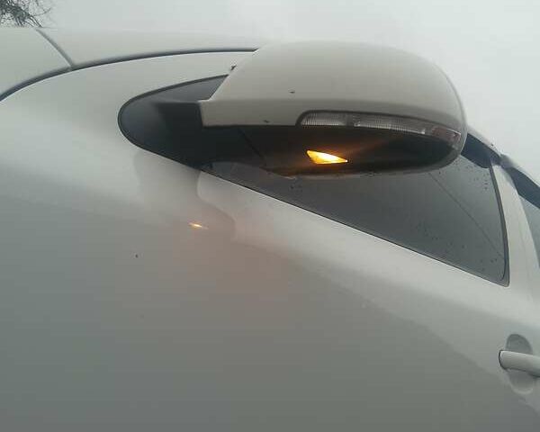 Белый Шкода Октавия, объемом двигателя 1.6 л и пробегом 280 тыс. км за 7600 $, фото 6 на Automoto.ua