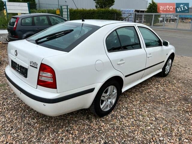 Белый Шкода Октавия, объемом двигателя 1.6 л и пробегом 173 тыс. км за 5499 $, фото 4 на Automoto.ua