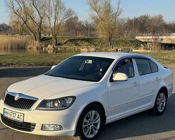 Белый Шкода Октавия, объемом двигателя 1.6 л и пробегом 346 тыс. км за 7500 $, фото 15 на Automoto.ua