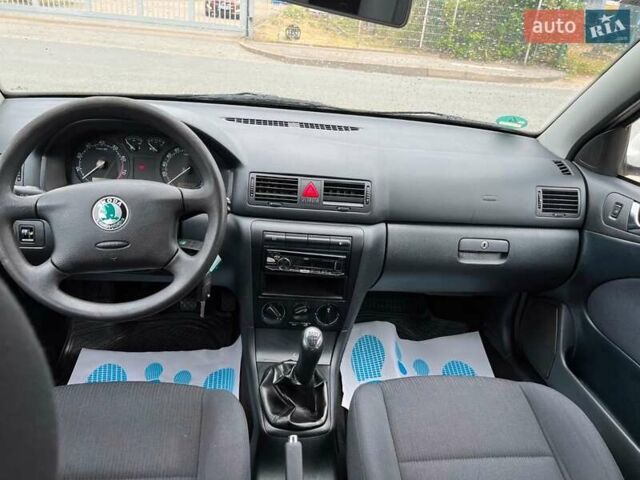 Белый Шкода Октавия, объемом двигателя 1.6 л и пробегом 173 тыс. км за 5499 $, фото 11 на Automoto.ua