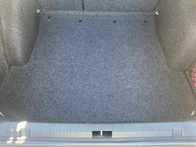 Білий Шкода Октавія, об'ємом двигуна 1.6 л та пробігом 181 тис. км за 7800 $, фото 12 на Automoto.ua