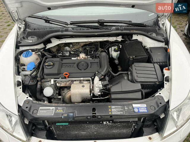 Белый Шкода Октавия, объемом двигателя 1.4 л и пробегом 187 тыс. км за 6500 $, фото 31 на Automoto.ua