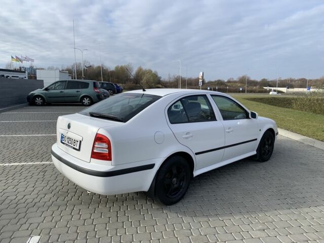 Білий Шкода Октавія, об'ємом двигуна 1.6 л та пробігом 181 тис. км за 7800 $, фото 1 на Automoto.ua