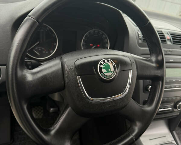 Белый Шкода Октавия, объемом двигателя 1.6 л и пробегом 231 тыс. км за 7150 $, фото 42 на Automoto.ua