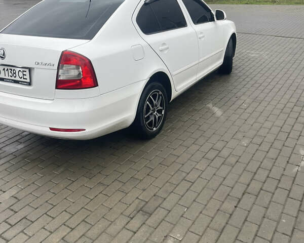 Белый Шкода Октавия, объемом двигателя 1.9 л и пробегом 299 тыс. км за 7000 $, фото 7 на Automoto.ua