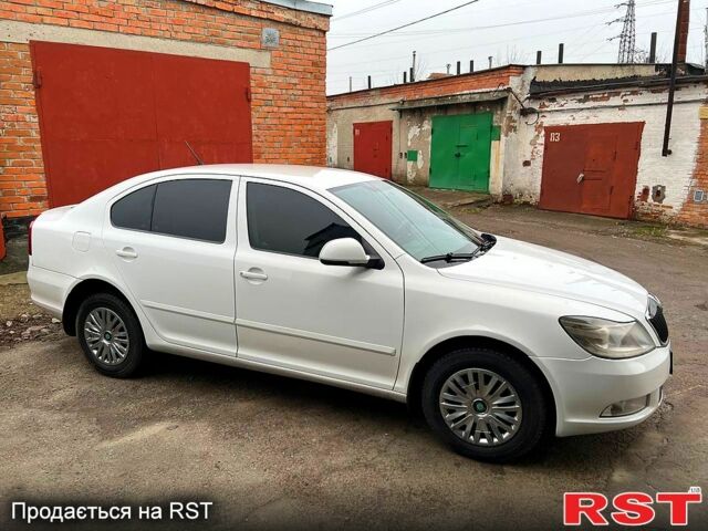 Белый Шкода Октавия, объемом двигателя 1.6 л и пробегом 257 тыс. км за 7000 $, фото 6 на Automoto.ua