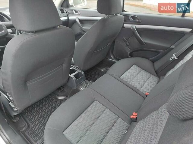 Белый Шкода Октавия, объемом двигателя 1.4 л и пробегом 187 тыс. км за 7800 $, фото 19 на Automoto.ua