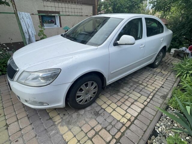 Белый Шкода Октавия, объемом двигателя 1.6 л и пробегом 270 тыс. км за 6500 $, фото 5 на Automoto.ua