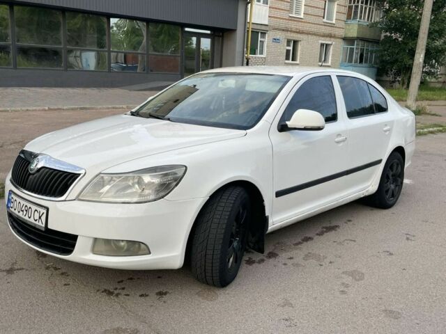 Белый Шкода Октавия, объемом двигателя 1.9 л и пробегом 480 тыс. км за 4600 $, фото 1 на Automoto.ua