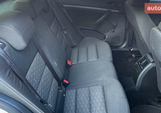 Белый Шкода Октавия, объемом двигателя 1.6 л и пробегом 199 тыс. км за 8500 $, фото 53 на Automoto.ua