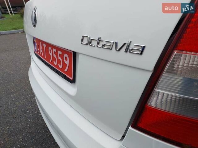 Белый Шкода Октавия, объемом двигателя 1.4 л и пробегом 187 тыс. км за 7800 $, фото 13 на Automoto.ua