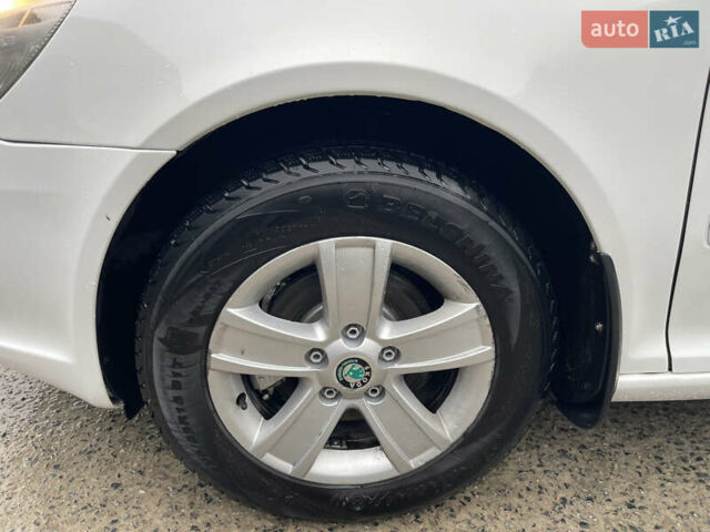 Белый Шкода Октавия, объемом двигателя 1.6 л и пробегом 235 тыс. км за 6900 $, фото 11 на Automoto.ua