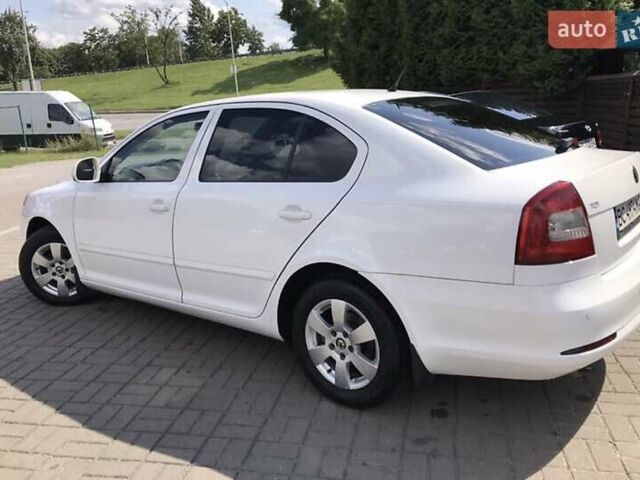 Белый Шкода Октавия, объемом двигателя 1.9 л и пробегом 220 тыс. км за 7300 $, фото 6 на Automoto.ua