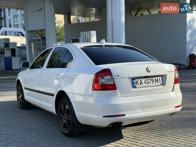 Білий Шкода Октавія, об'ємом двигуна 1.8 л та пробігом 270 тис. км за 5900 $, фото 2 на Automoto.ua