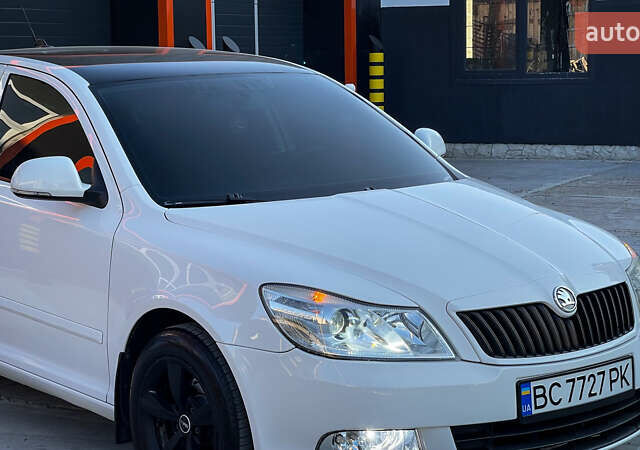 Белый Шкода Октавия, объемом двигателя 1.6 л и пробегом 199 тыс. км за 8500 $, фото 7 на Automoto.ua