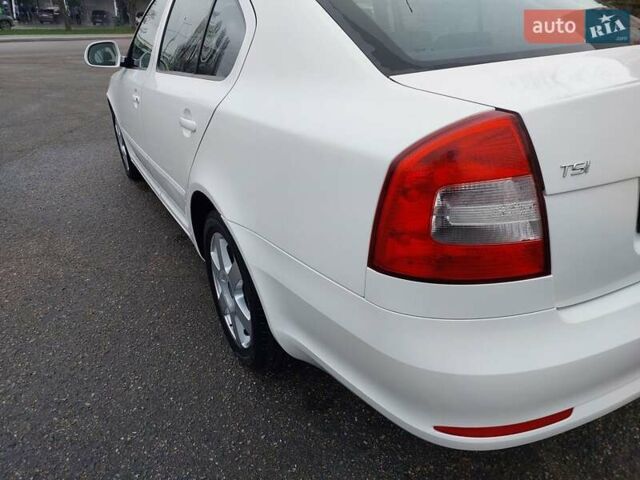 Белый Шкода Октавия, объемом двигателя 1.4 л и пробегом 187 тыс. км за 7800 $, фото 6 на Automoto.ua