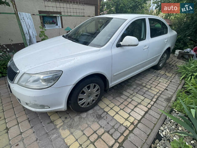 Белый Шкода Октавия, объемом двигателя 1.6 л и пробегом 237 тыс. км за 6500 $, фото 18 на Automoto.ua