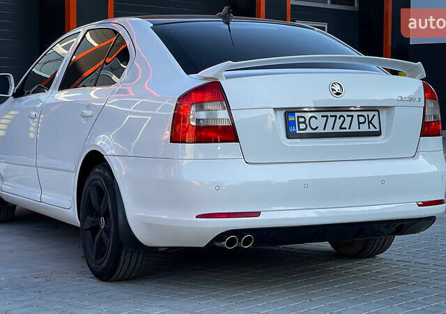 Белый Шкода Октавия, объемом двигателя 1.6 л и пробегом 199 тыс. км за 8500 $, фото 28 на Automoto.ua