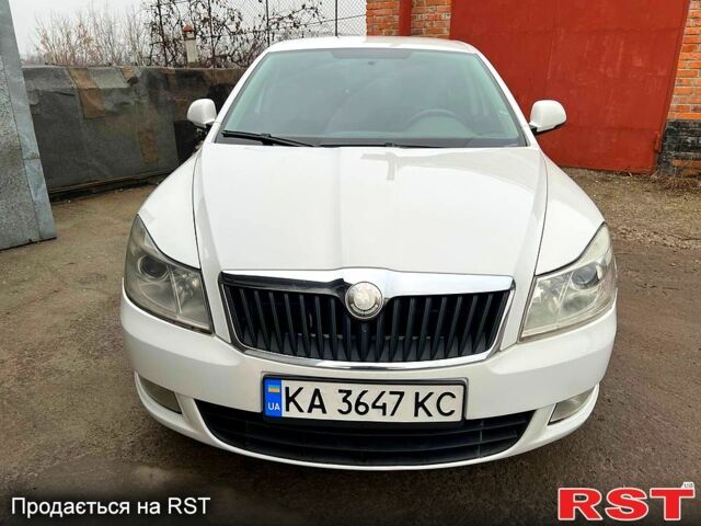Белый Шкода Октавия, объемом двигателя 1.6 л и пробегом 257 тыс. км за 7000 $, фото 1 на Automoto.ua