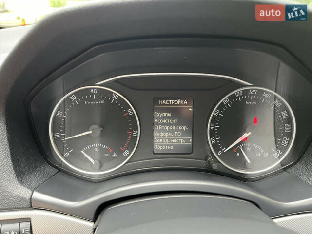Белый Шкода Октавия, объемом двигателя 1.2 л и пробегом 238 тыс. км за 5500 $, фото 35 на Automoto.ua