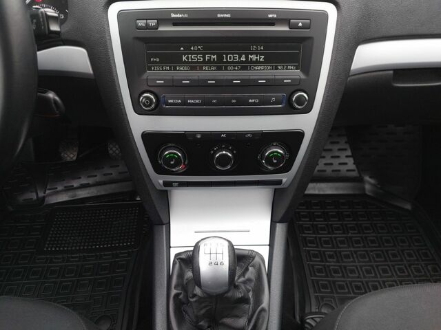 Белый Шкода Октавия, объемом двигателя 1.4 л и пробегом 187 тыс. км за 8000 $, фото 13 на Automoto.ua