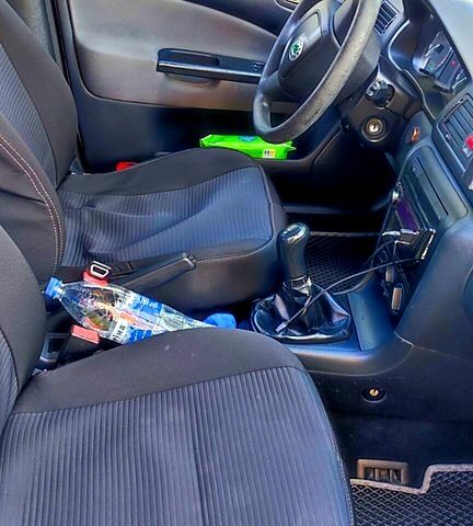 Шкода Октавия 2010 в Киеве на Automoto.ua Белый Шкода Октавия, объемом двигателя 1.6 л и пробегом 300 тыс. км за 4000 $, фото 6 на Automoto.ua