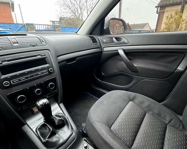 Белый Шкода Октавия, объемом двигателя 1.9 л и пробегом 299 тыс. км за 6700 $, фото 13 на Automoto.ua