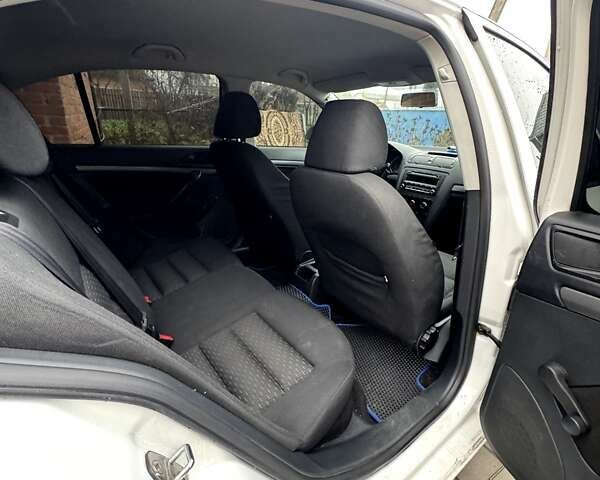 Белый Шкода Октавия, объемом двигателя 1.9 л и пробегом 299 тыс. км за 6700 $, фото 4 на Automoto.ua