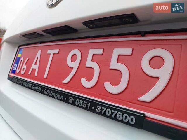 Белый Шкода Октавия, объемом двигателя 1.4 л и пробегом 187 тыс. км за 7800 $, фото 14 на Automoto.ua