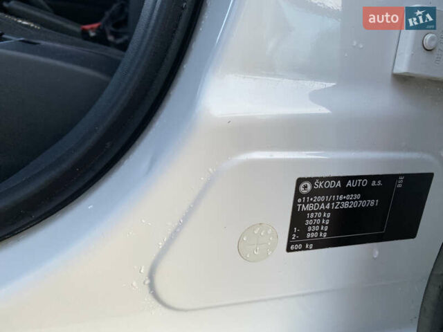 Білий Шкода Октавія, об'ємом двигуна 1.6 л та пробігом 330 тис. км за 6688 $, фото 25 на Automoto.ua