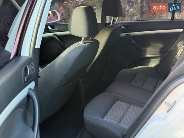 Белый Шкода Октавия, объемом двигателя 1.8 л и пробегом 277 тыс. км за 6450 $, фото 9 на Automoto.ua